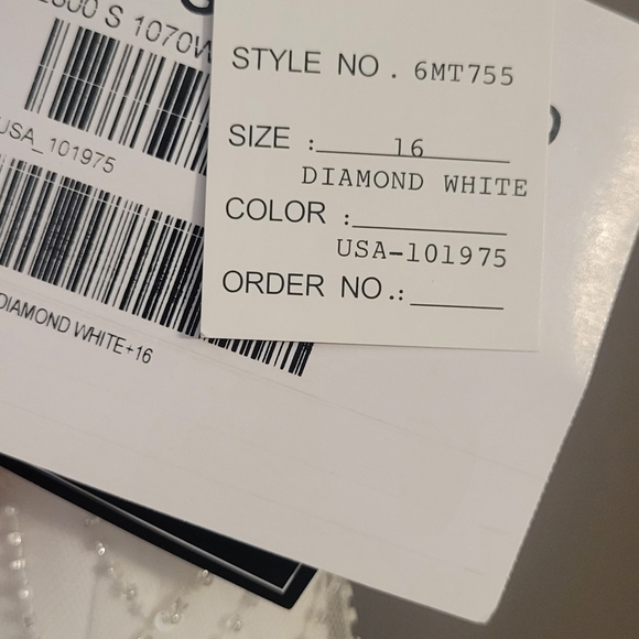 Wedding Dress - Picture 7 of 7